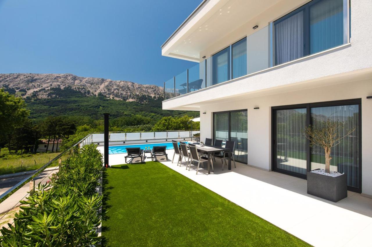 Villa Supernus With Heated Pool บัชกา ภายนอก รูปภาพ