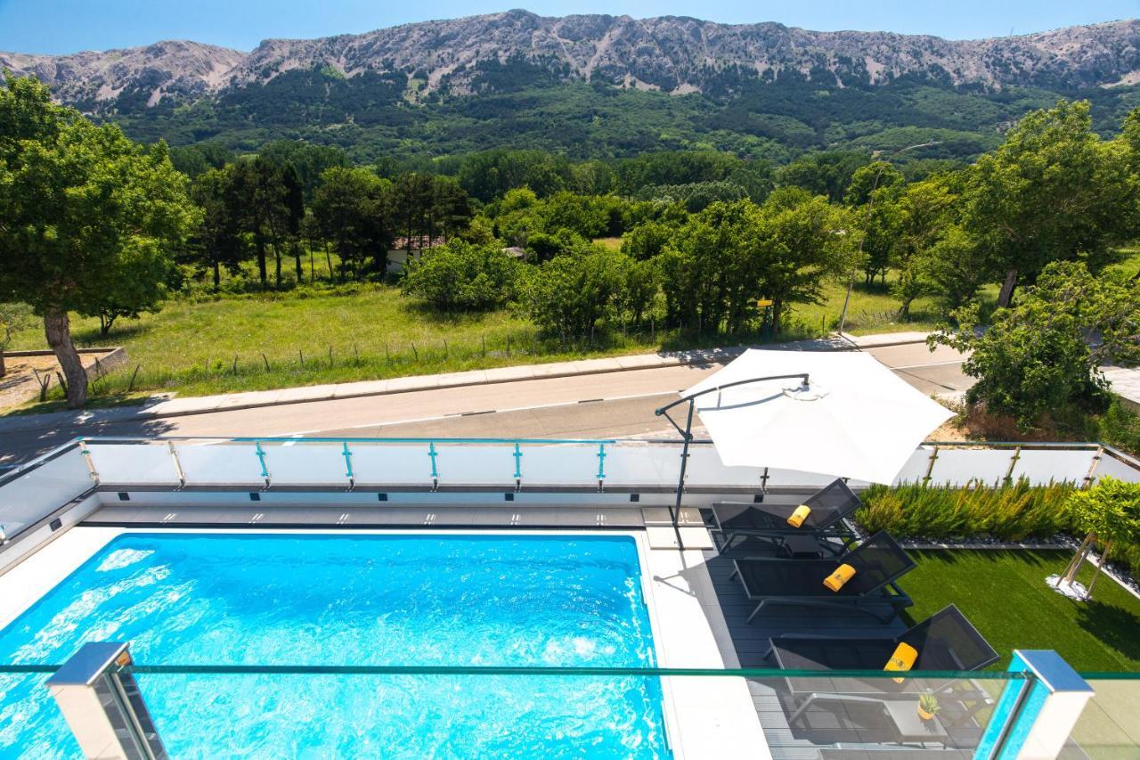 Villa Supernus With Heated Pool บัชกา ภายนอก รูปภาพ