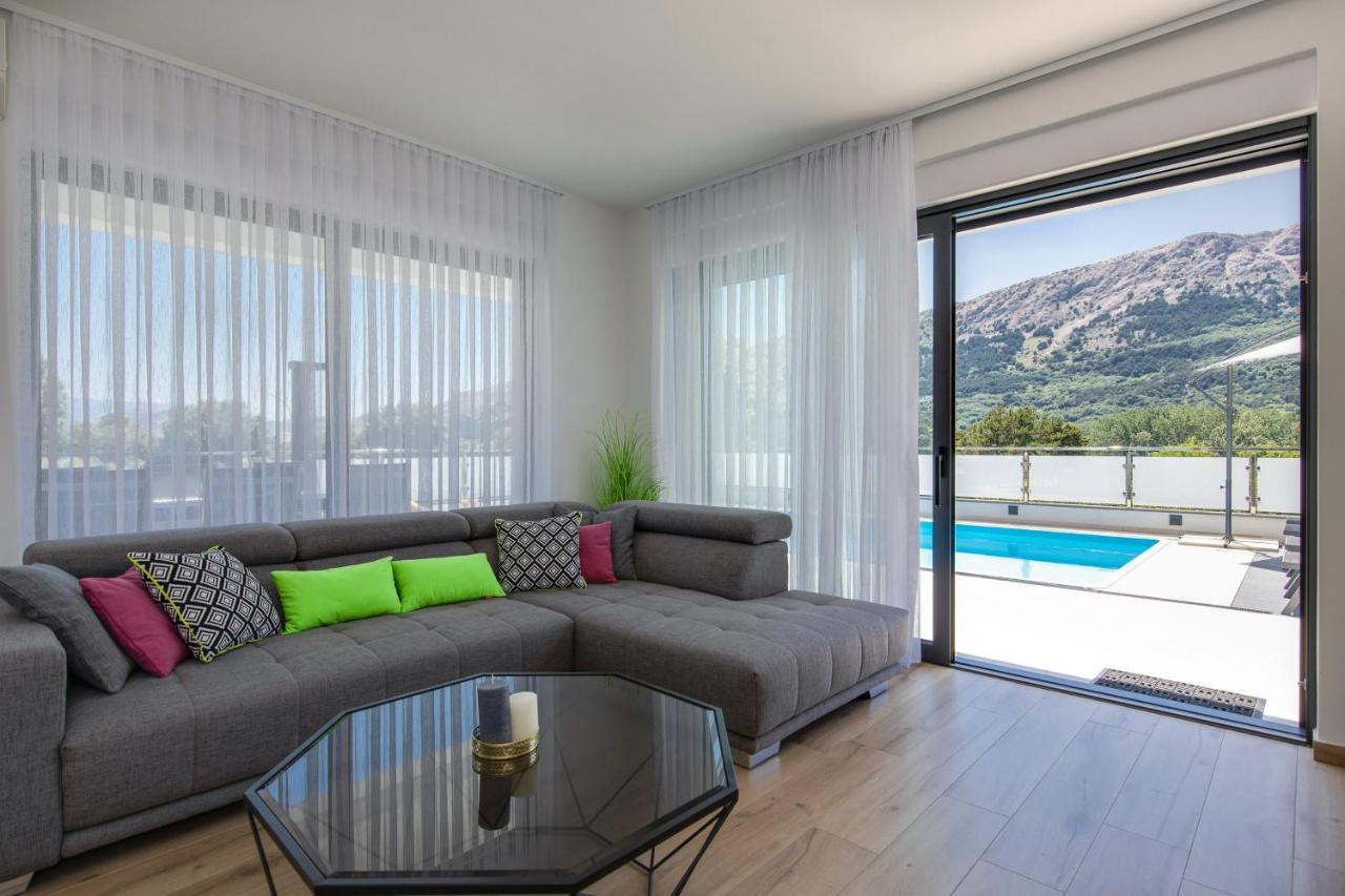 Villa Supernus With Heated Pool บัชกา ภายนอก รูปภาพ